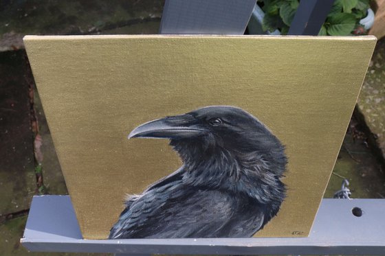 Raven in Gold