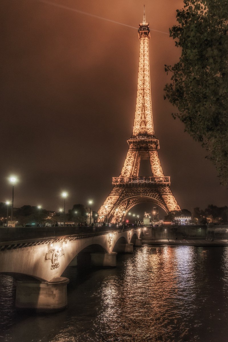 Evening in Paris by Vlad Durniev Photographer