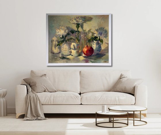 An arrangement in white