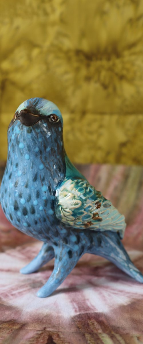 Blue Birdy. Ceramic sculpture by Elya Yalonetski