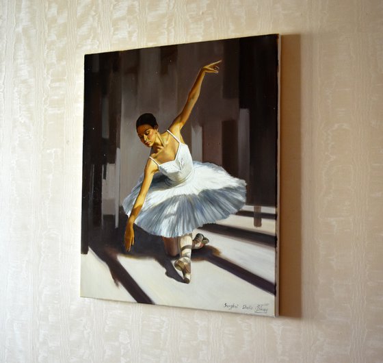 Dancing in the light III