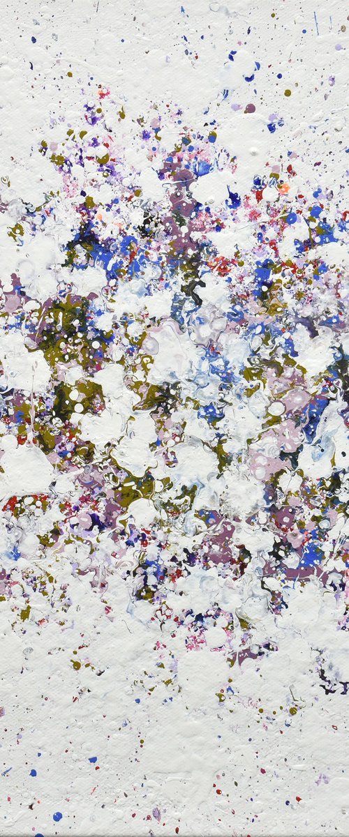 Petal Burst 30 by Lisa Carney