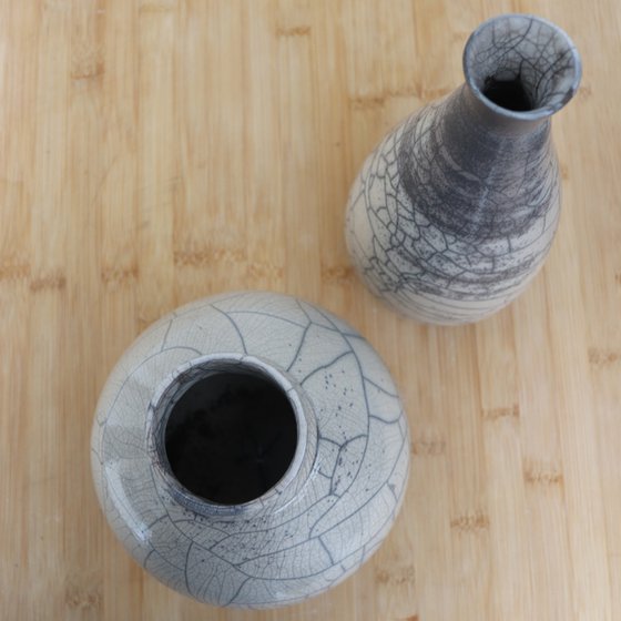 2 Raku vessels