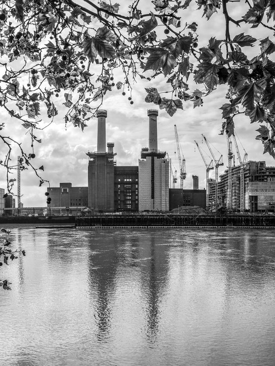 BATTERSEA POWER STATION 2015 B&W NO2   Limited edition  1/150 8"X12"