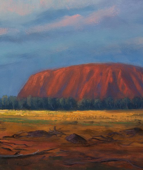 Morning atmospheric light on Uluru (Ayers Rock) by Christopher Vidal
