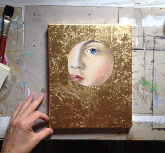The Golden Looker n.8 Gold Leaf Female Portrait Oil Painting on Lacquered Golden Leaf