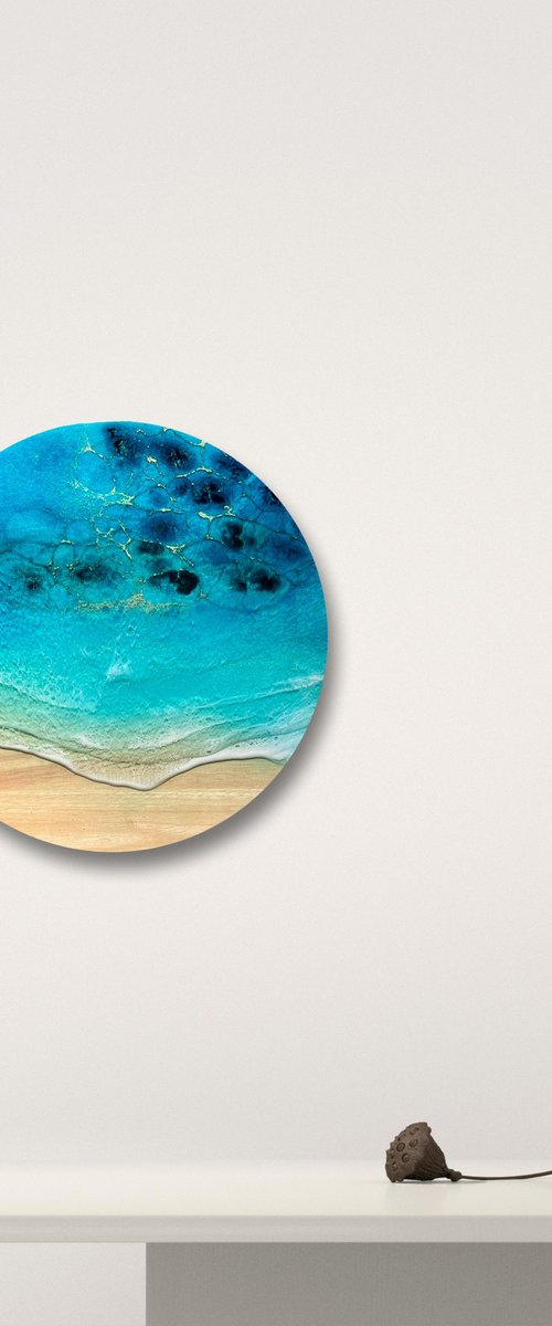 Round ocean #79 by Ana Hefco