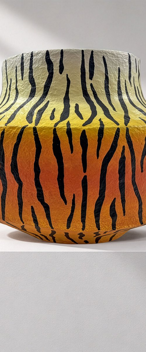 Tiger vase by Sumit Mehndiratta