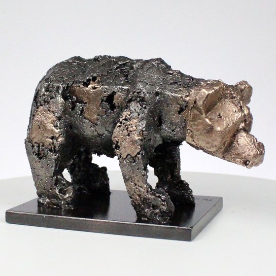 Bear 110-21 - Metal animal sculpture - bronze and steel lace