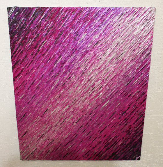 Iridescent pink silver beaded white knife texture