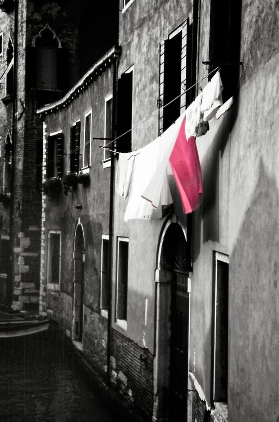 Red Sheet Venice