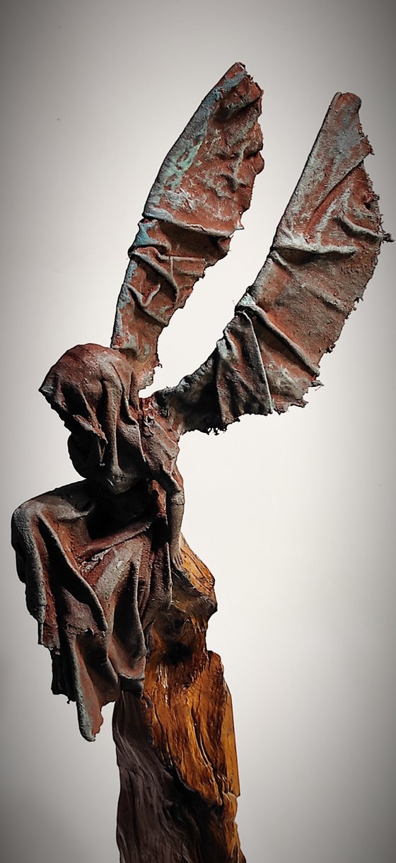 "Ready to fly" Unique sculpture
