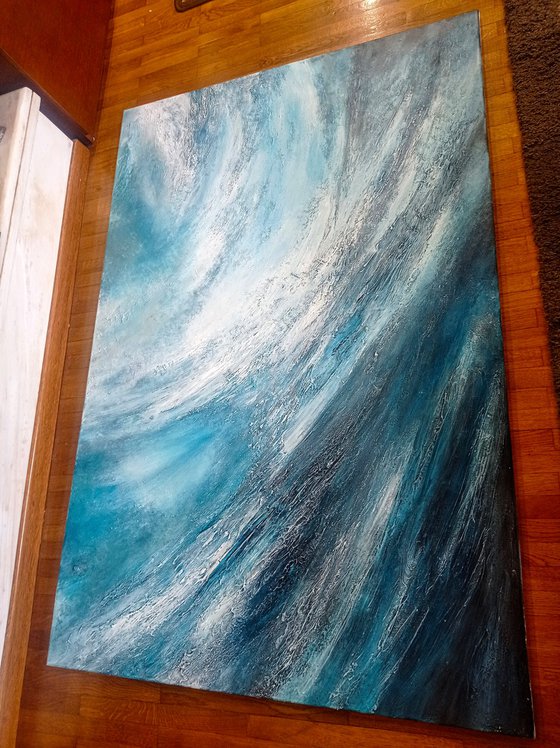 Breaking wave