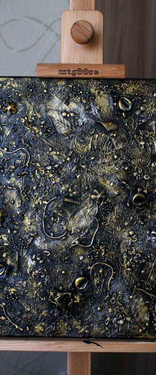 "Gold in black 2" by Svetlana Vitman