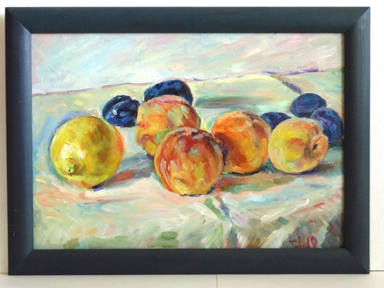 Still life with peaches and lemon, oil on cardboard, 35x50 cm.