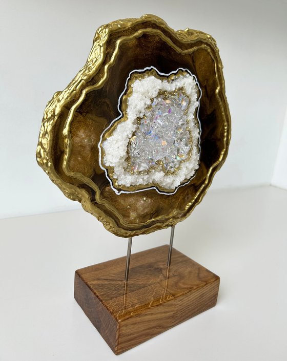 3D Geode Slice White & Gold, Unique gift, Home Decor, Luxury art, Crystal art, Geode sculpture, Standing geode