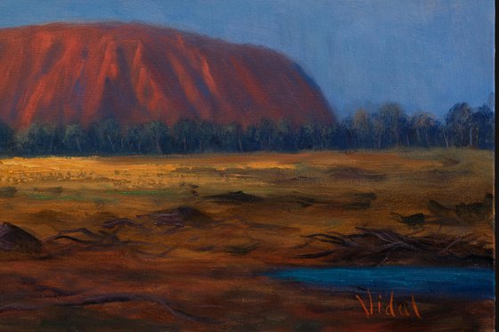 Morning atmospheric light on Uluru (Ayers Rock)