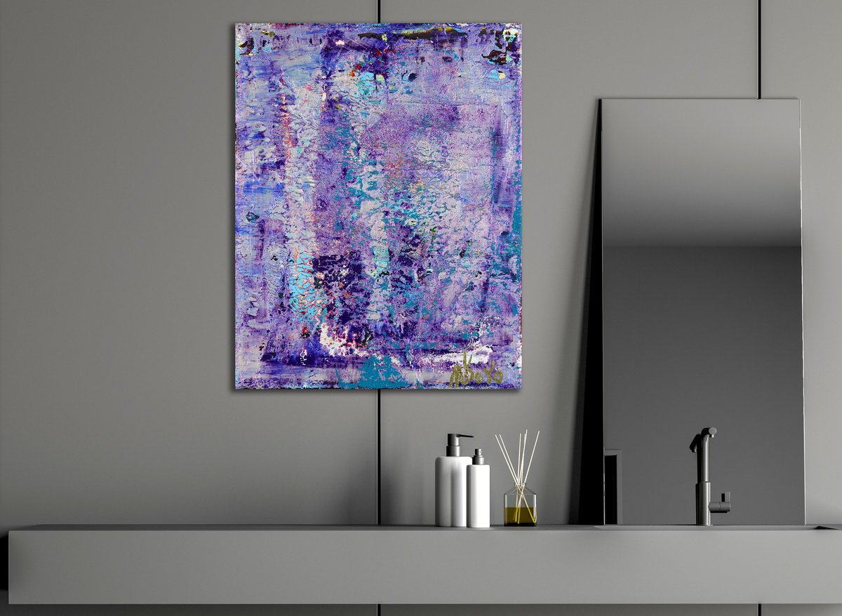Crystaline purple by Nestor Toro