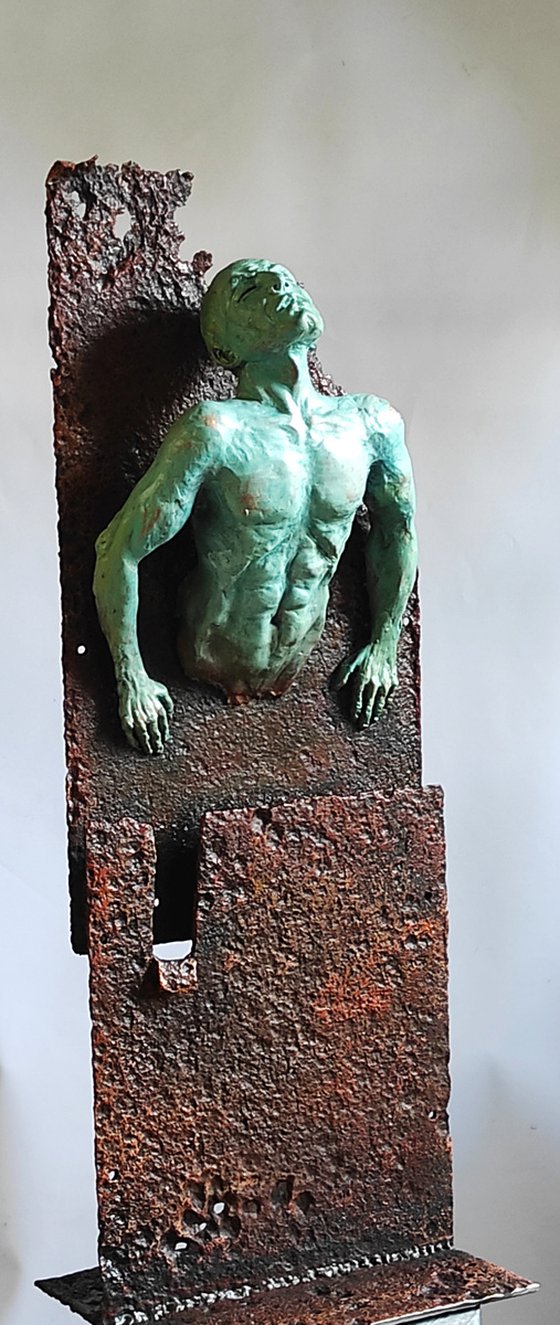 "The Dissenter" Unique mixedmedia sculpture 74x28x20cm.