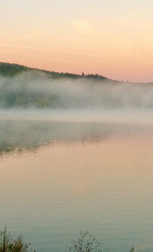 THE DAWN ABOVE THE LAKE by Hana Auerova