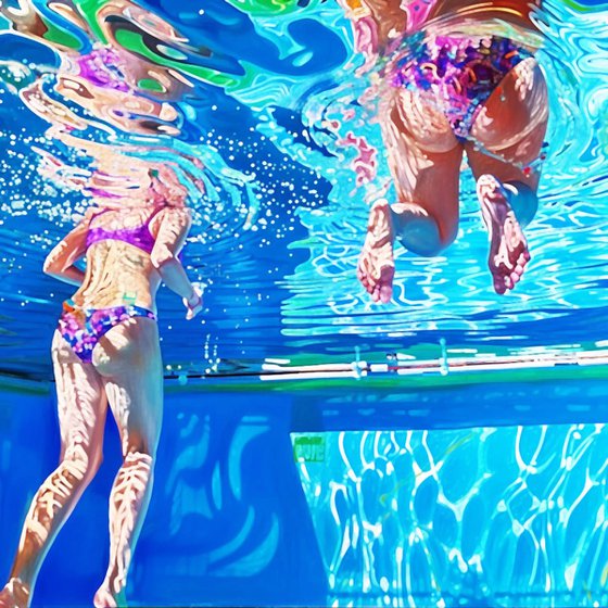 Women in the swimming pool