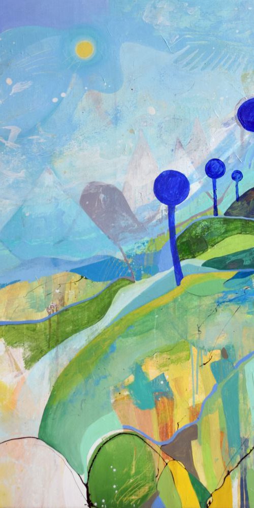 Beyond the magic mountains by Lilla Kuizs