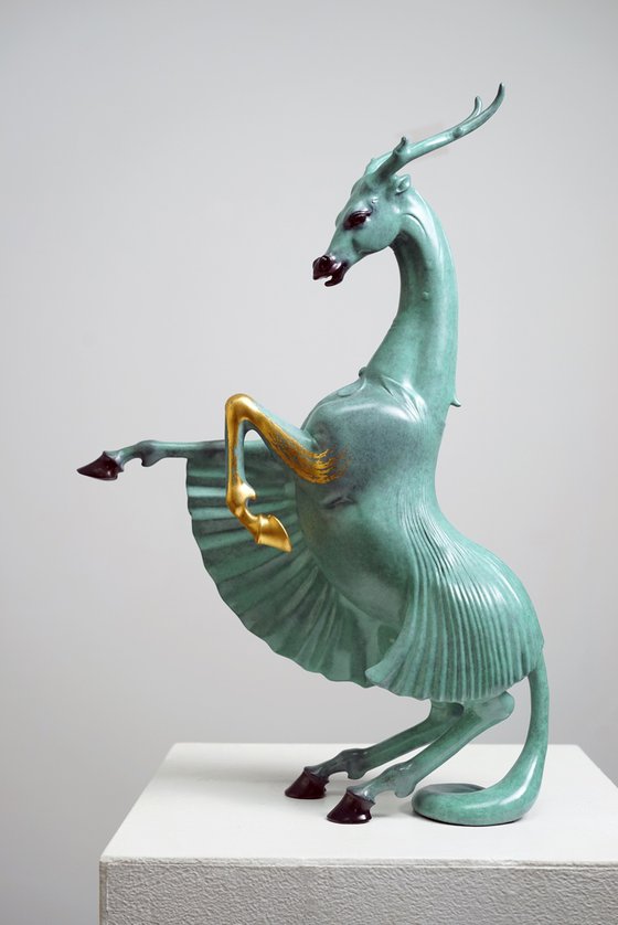 Outstanding(Apply pure gold）