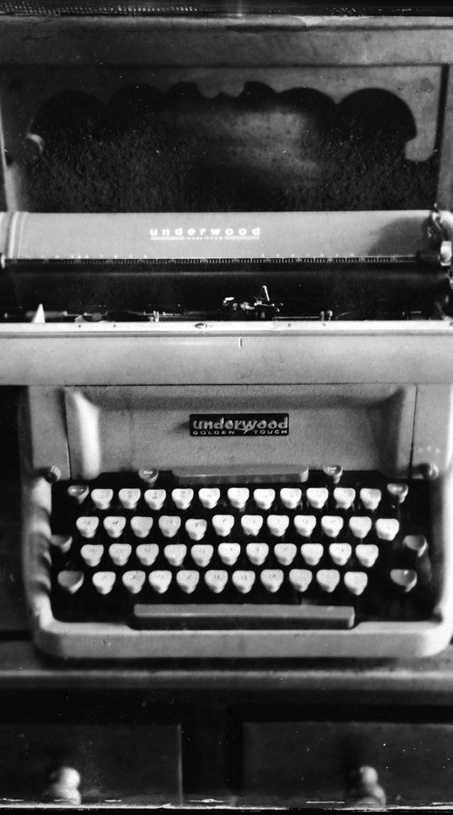 Typewriter,  Puerto Varas, Chile 19th October 2015 by Anna Bush