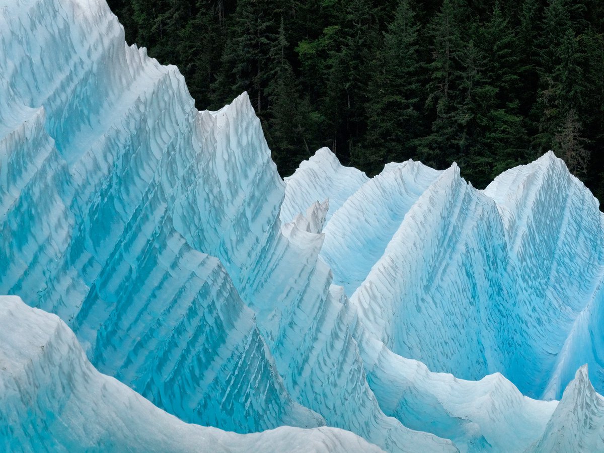 Iceberg by David DesRochers