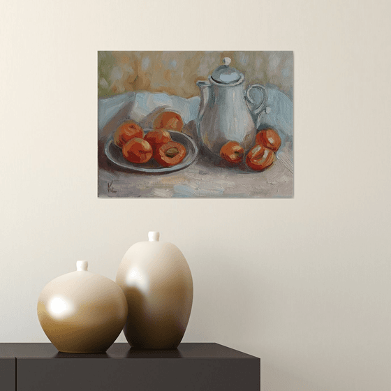 "Teapot with apricots"