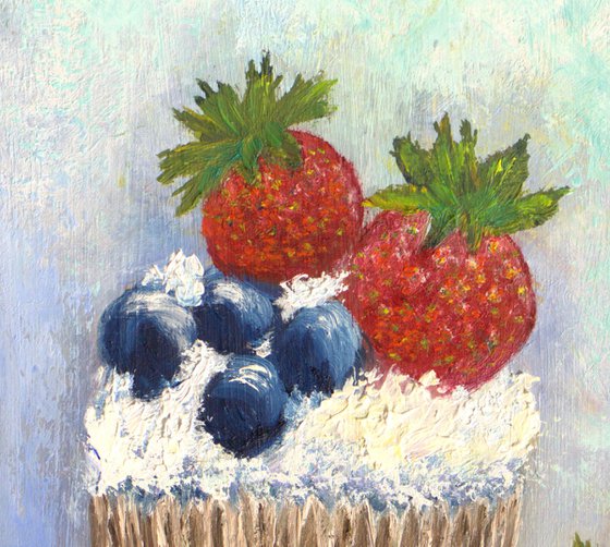 Cupcake with fruits