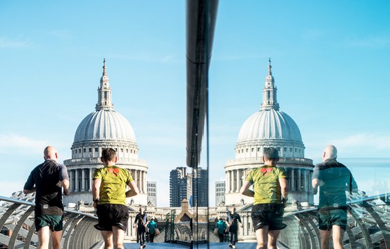 AM Run : Millennium Bridge 1 of 20 8"x10"