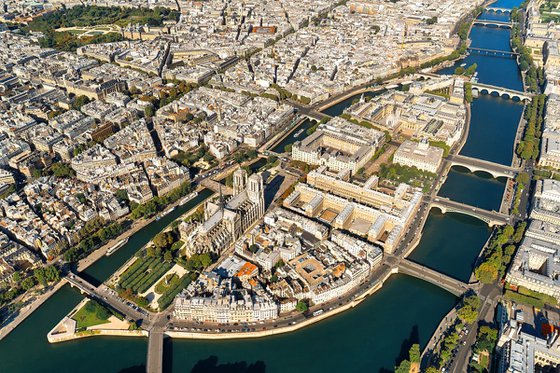 Île de la Cité, Paris, with the Norte-Dame