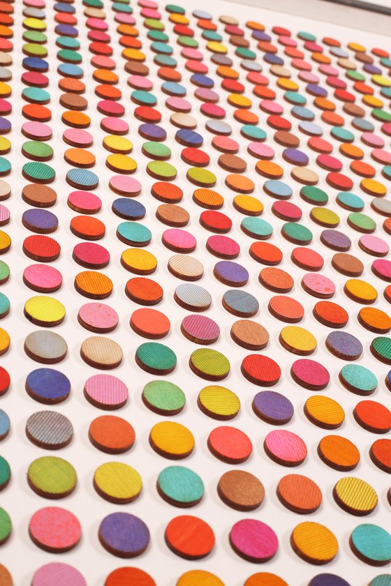 900 Candy Dots