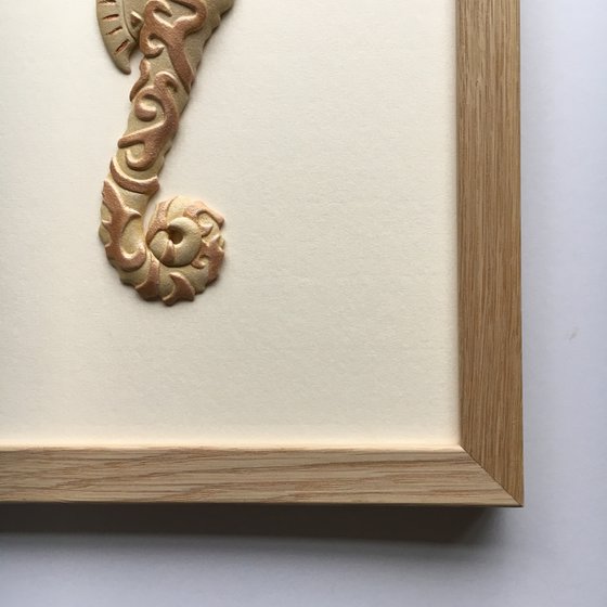 Sand Seahorse (Right Facing)