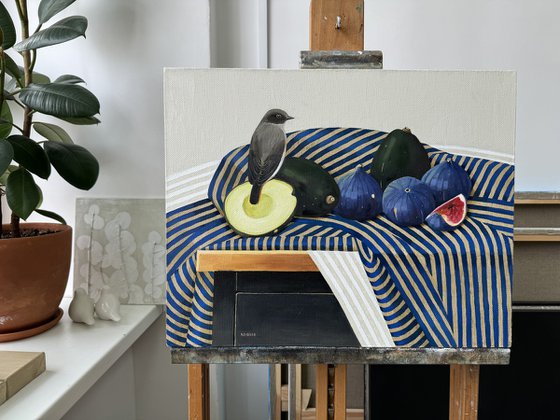 Figs, avocado and bird