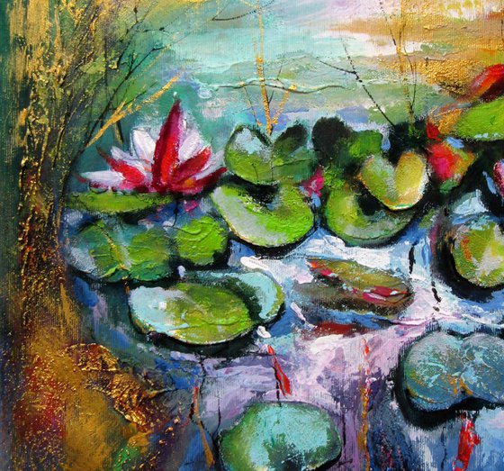 Water lilies with gold