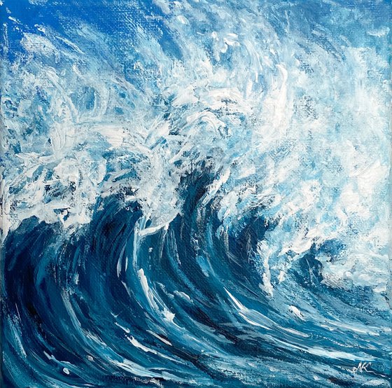 Blue Ocean Coastal Wave