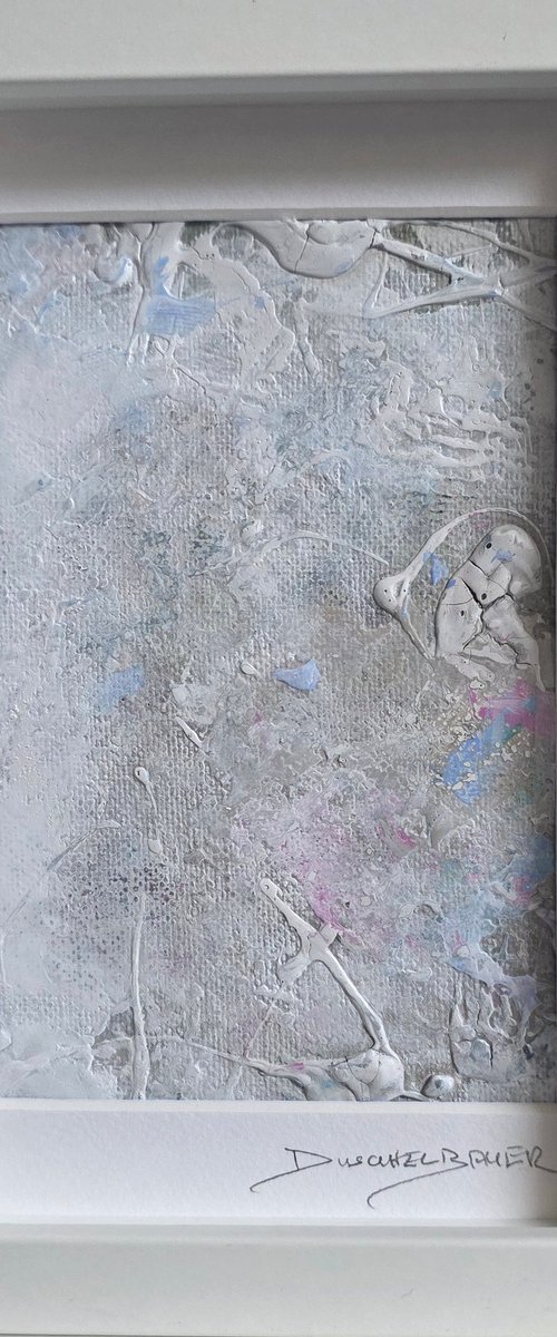 White little story XV d by Doris Duschelbauer