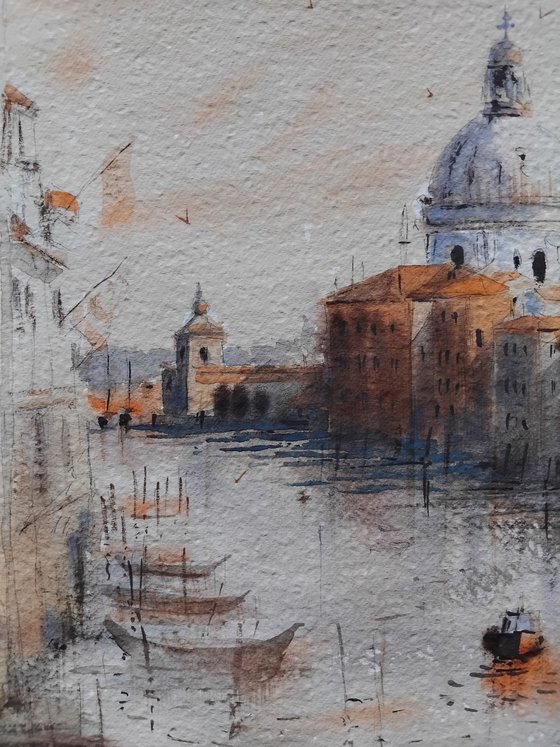 Warm light above Grand canal o