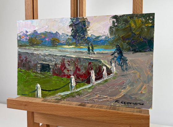 A Mysterious Evening on the Dam in the City