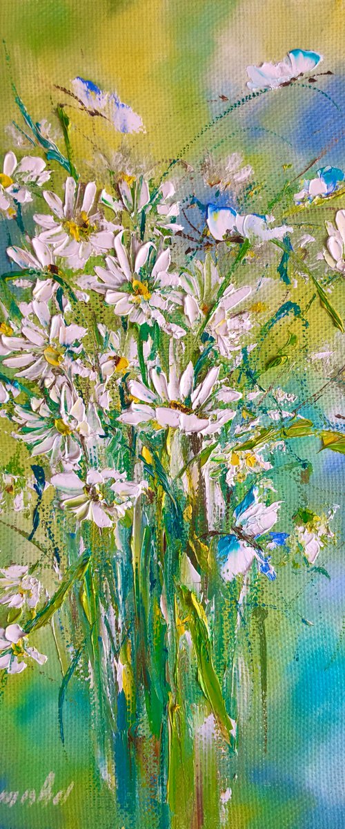 LITTLE JOYS - White daisies. Landscape. Meadow flowers. Modest bouquet. Butterflies. Diffuse. Petals. by Marina Skromova