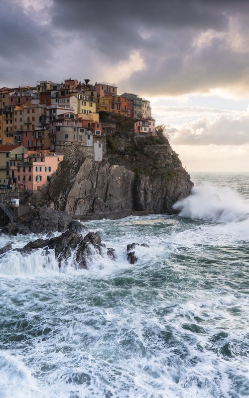 SEA STORM IN MANAROLA by Giovanni Laudicina