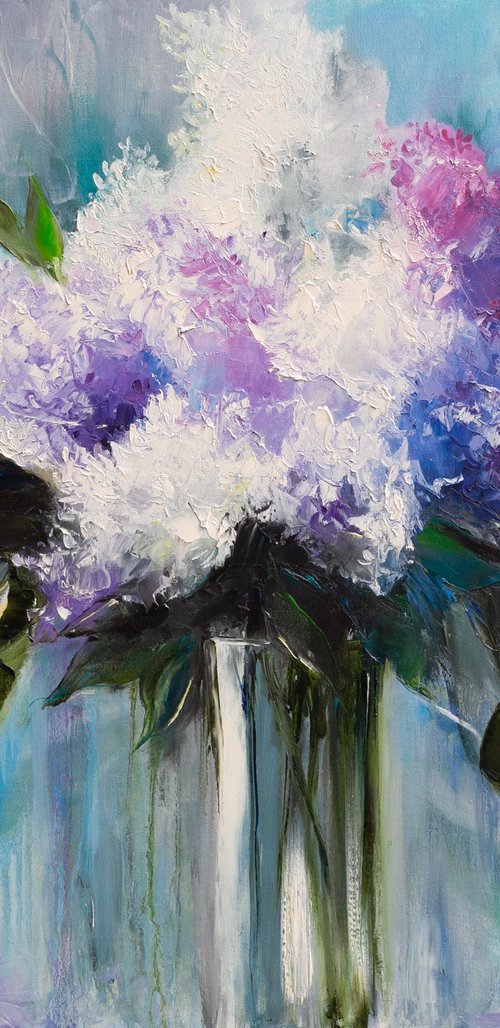 Lilac in a Vase by Liudmila Pisliakova