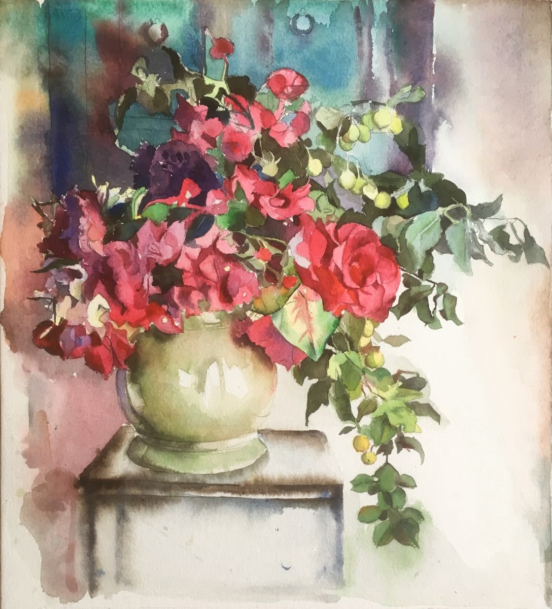 bouquet on the background of the green door by Sofia Moklyak