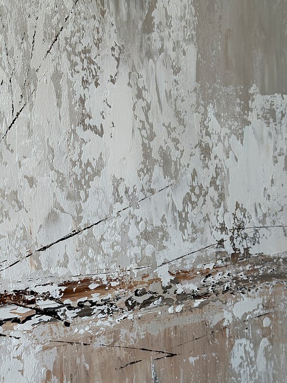 Lines Through Stone in Soft Neutrals