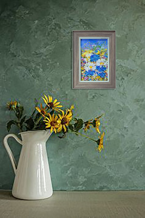 "Daisies with cornflowers".