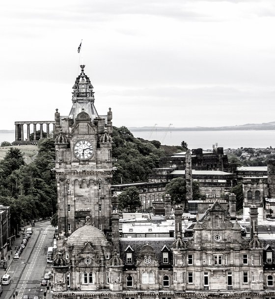 EDINBURGH CITYSCAPE (Limited edition  1/20) 12"X18"