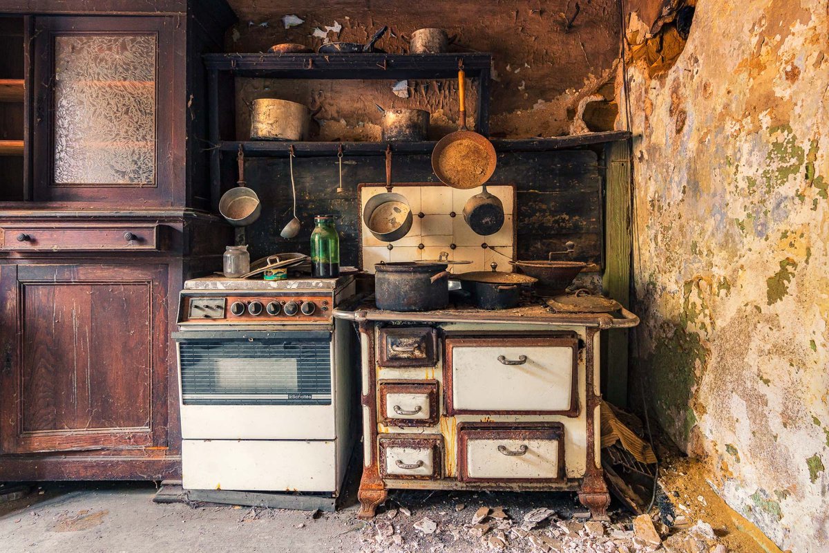 Photorealistic Cityscapes Photograph By Michael Schwan, 51 X 35", Cold Kitchen, Original Artwork