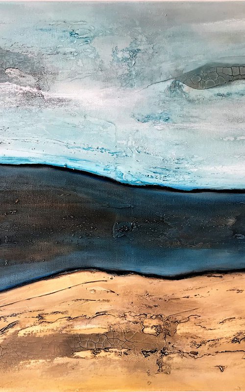 The blue silence. by Lucyanne Terni